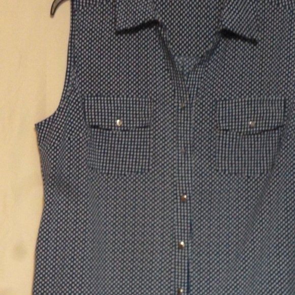 COPY - Notation's Polka Dot Button Down Collared Blouse szL - Picture 10 of 10